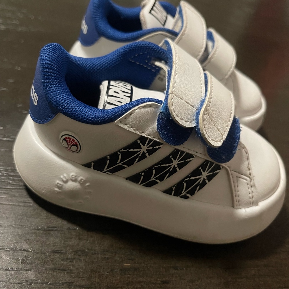Adidas Kids White and Navy Sneakers